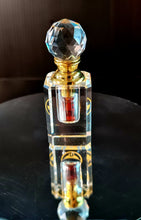 Load image into Gallery viewer, 🌿Tarakan Jungle Special Grade Agarwood Oudh Oil 1g 达拉干特级野生沉香有1克 (O)