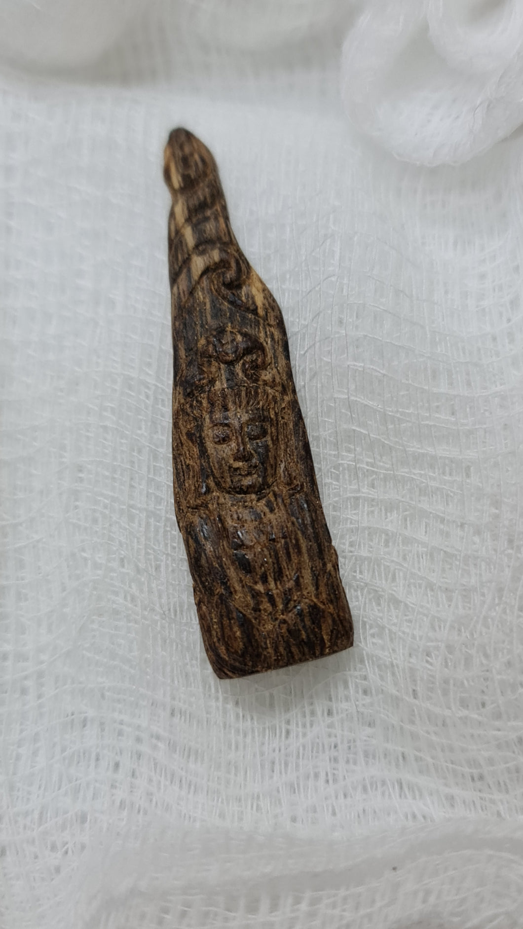 达拉干 沉水 黑油 大师雕刻 观音 老料 沉香牌 1.1g