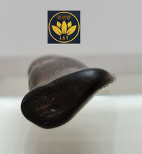Load image into Gallery viewer, 🌿Brunei Speed Sinking Agarwood &quot;Enlightenment from the Divine&quot; Heavenly Crafted Amulet 4.5g  🌱 “仙人指路” 文莱树心油急沉水沉香 天雕作品 4.5克🌿 (D)
